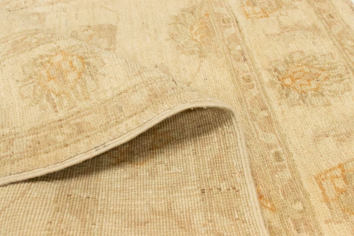 Ziegler Carpet - 121 x 84 cm - beige