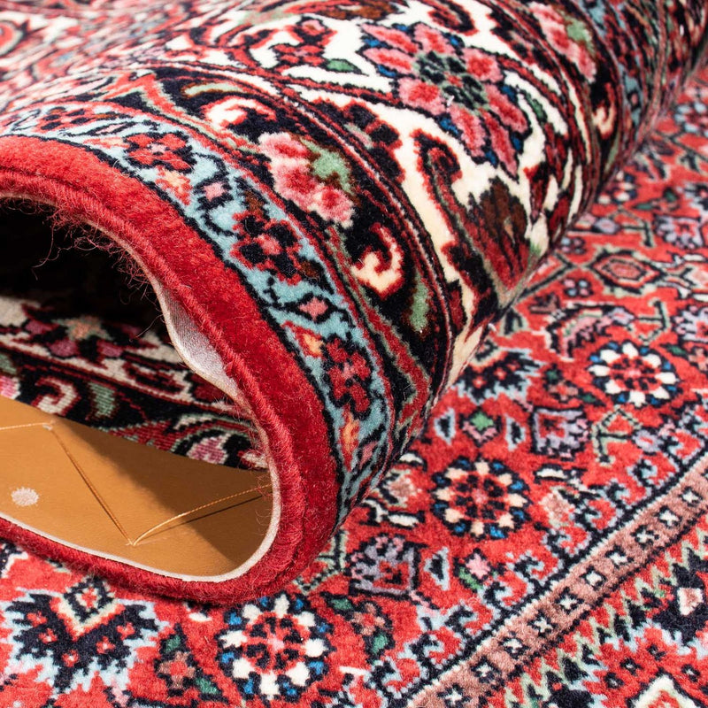 Persisk matta - Bijar - 241 x 172 cm - mörkröd