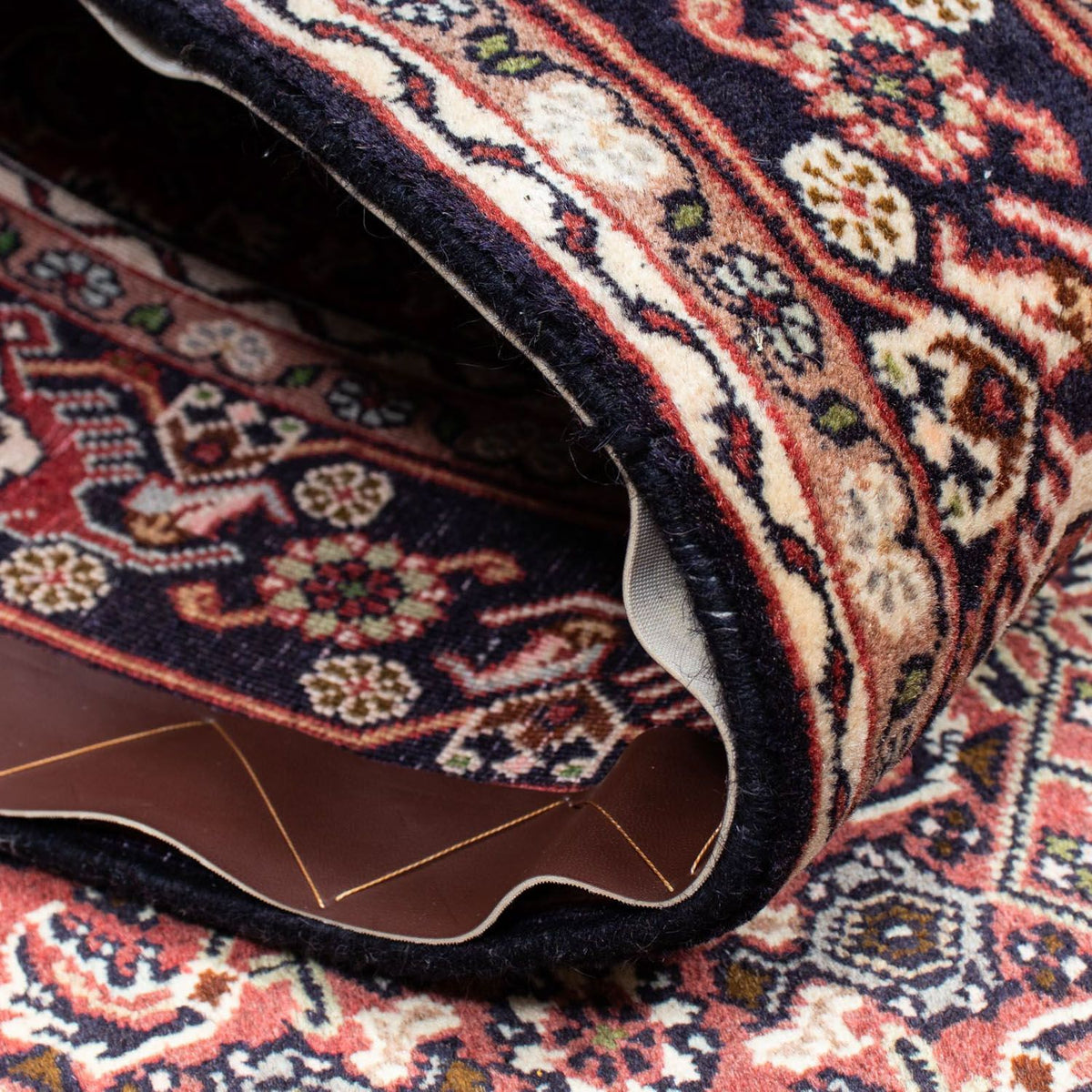 Persisk matta - Bijar - 208 x 137 cm - röd