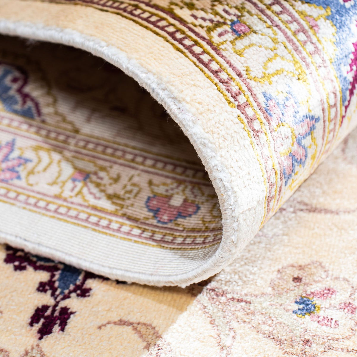 Persisk matta - Ghom - 143 x 100 cm - beige