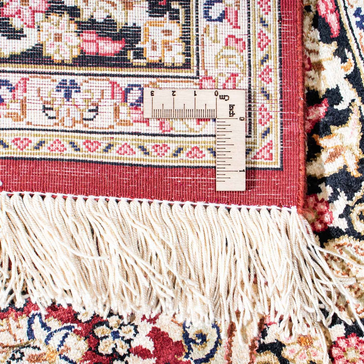 Persisk matta - Ghom - 144 x 95 cm - mörkröd