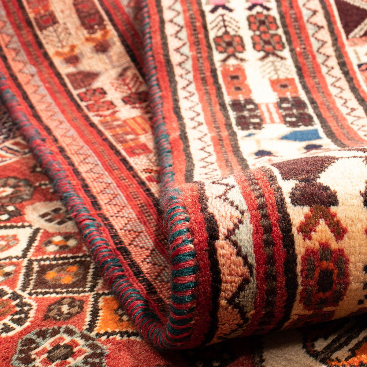 Persisk matta - Nomadic - 275 x 190 cm - mörkröd