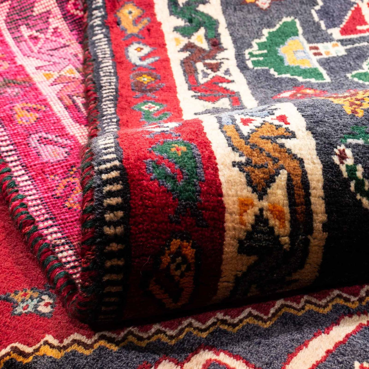 Persisk matta - Nomadic - 271 x 170 cm - mörkröd