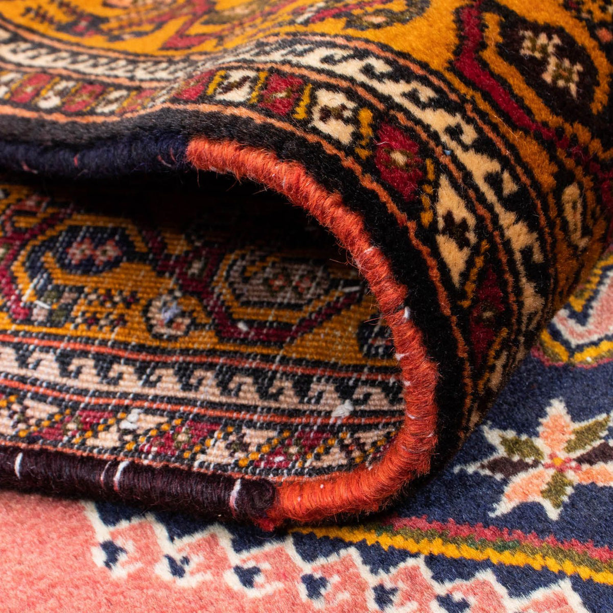 Runner Persisk matta - Nomadic - 403 x 100 cm - ljusröd