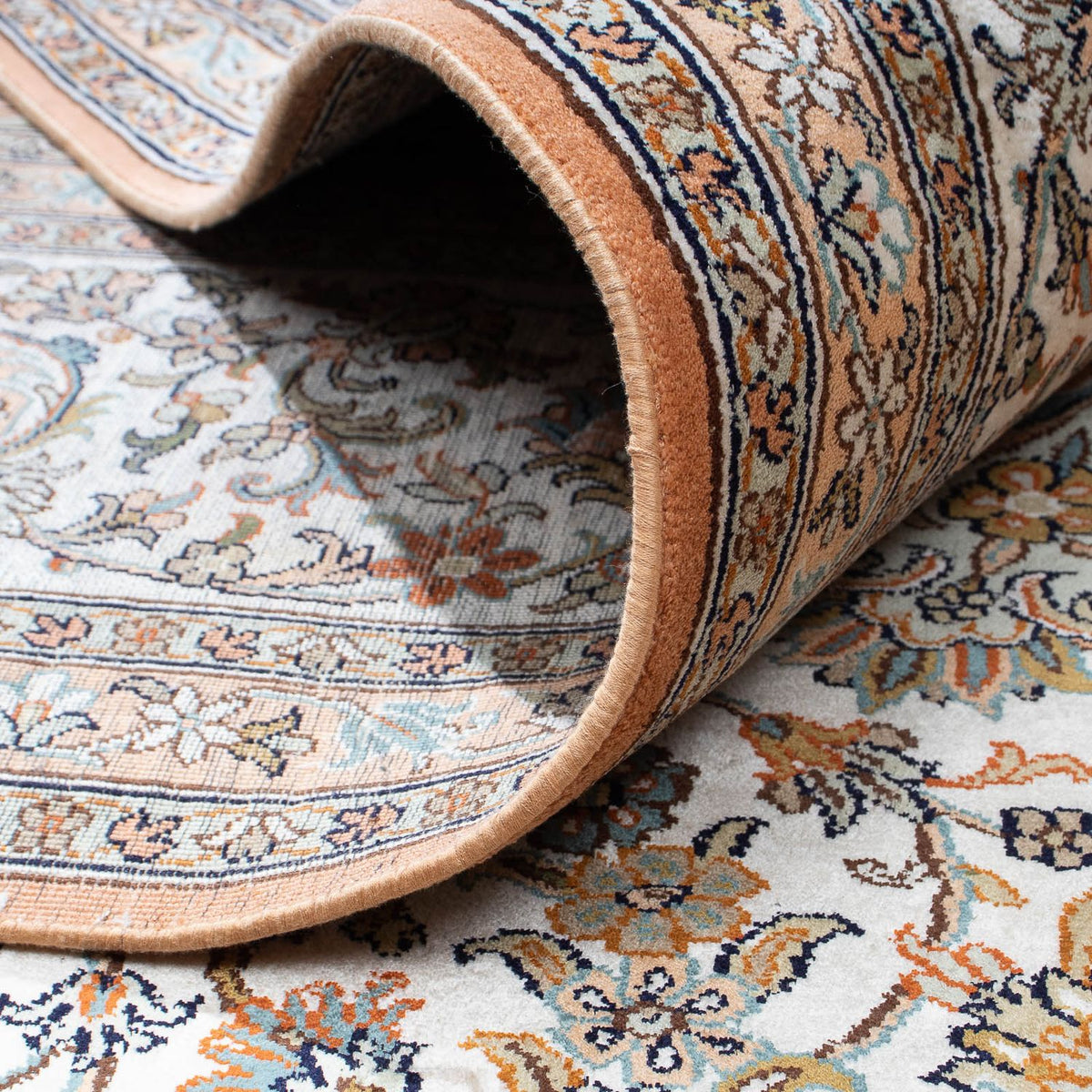 Sidenmatta - Kashmir Silk - 304 x 241 cm - beige