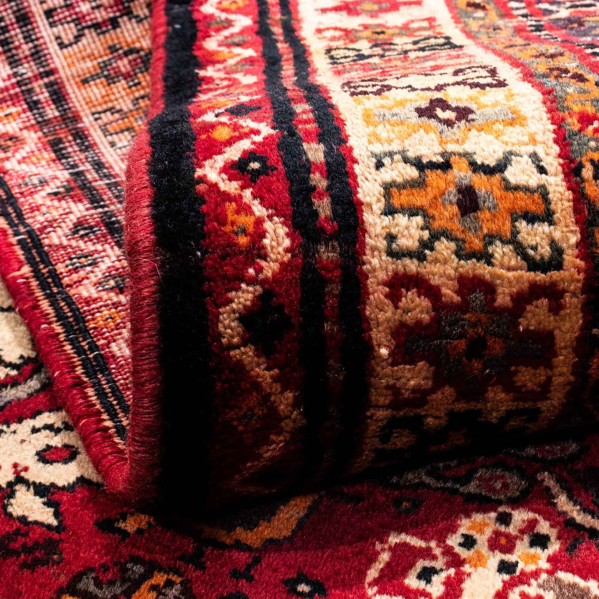 Persisk matta - Nomadic - 237 x 175 cm - mörkröd