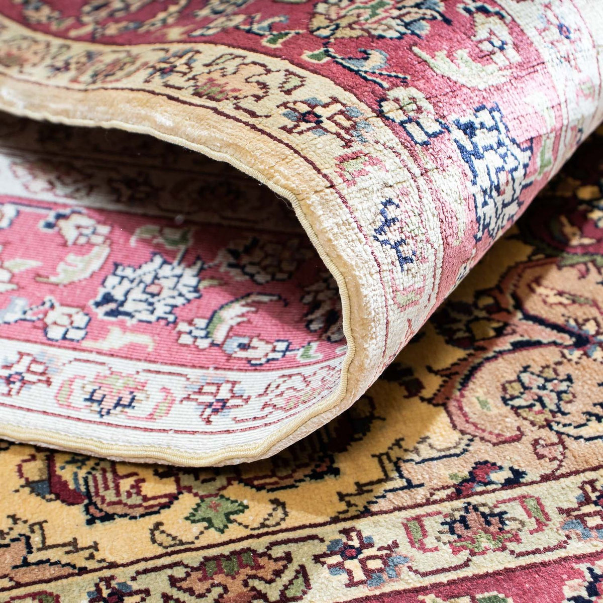 Oriental Carpet - Hereke - 122 x 69 cm - mörkröd