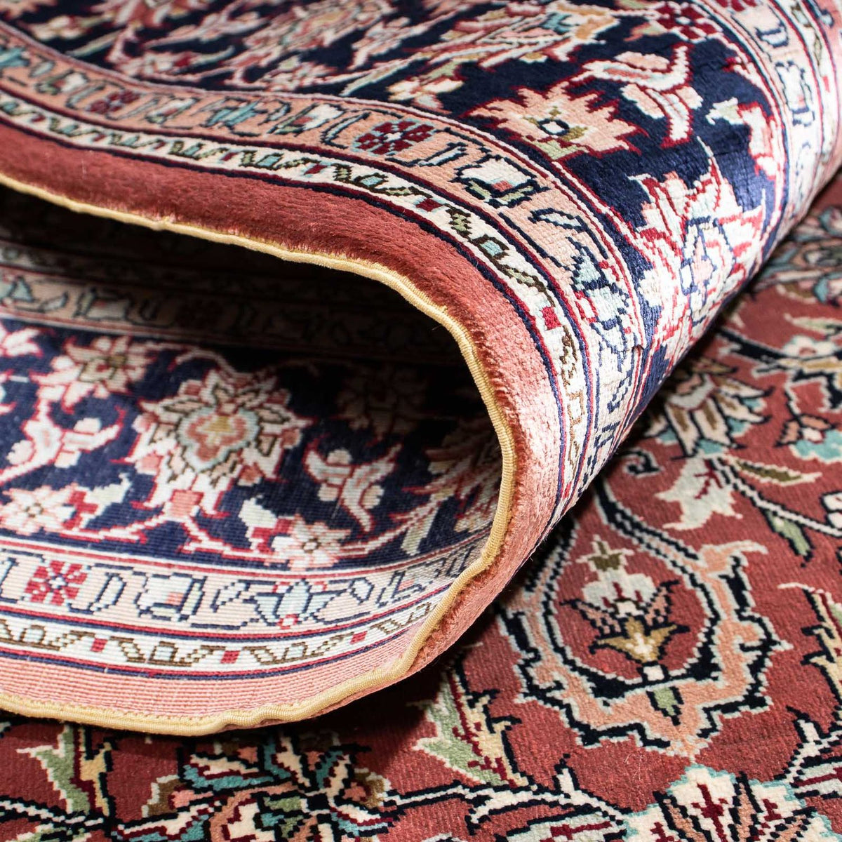 Oriental Carpet - Hereke - 152 x 91 cm - mörkröd