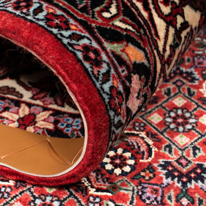 Persisk matta - Bijar - 254 x 198 cm - mörkröd