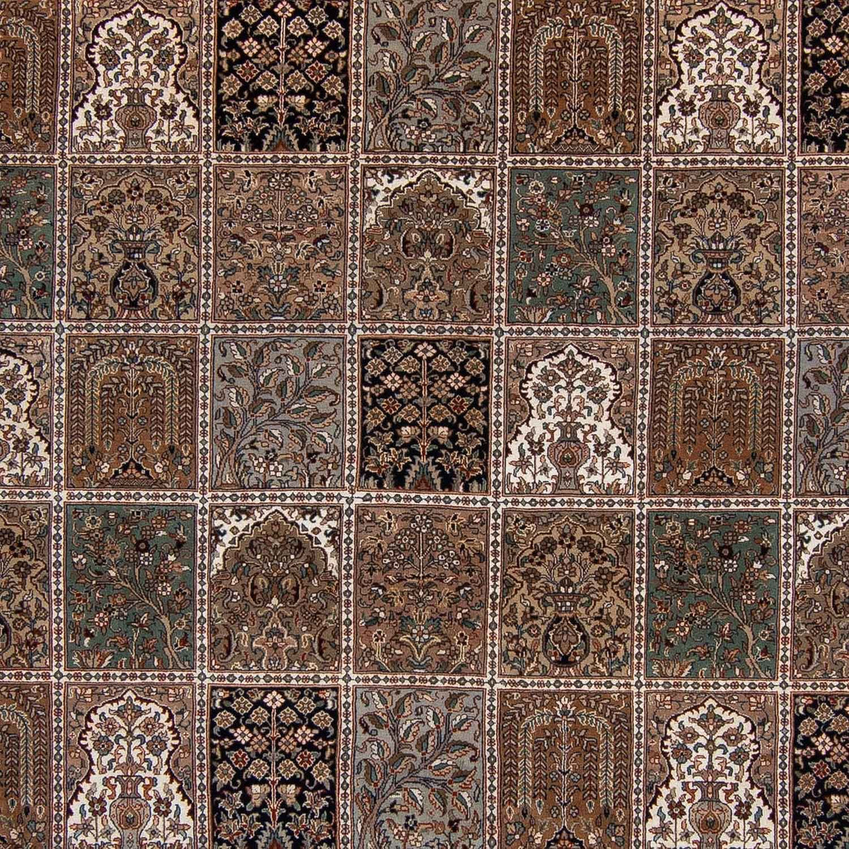 Persisk matta - Nomadic - 345 x 256 cm - ljusbrun