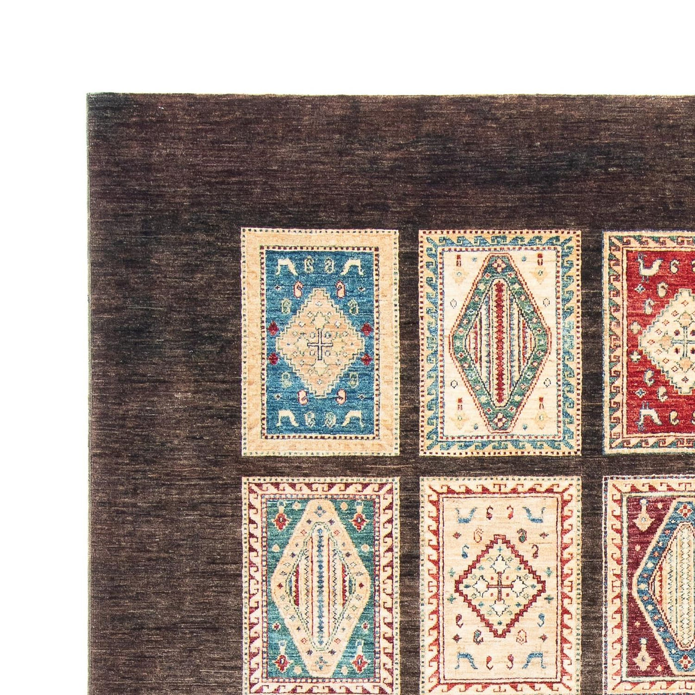 Bakhtiari Mattan 311x252cm - Oriental Carpet