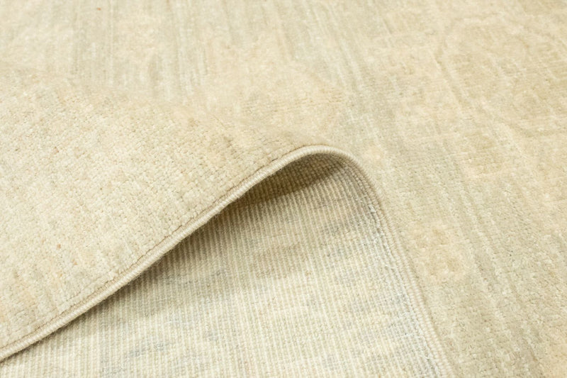 Ziegler Carpet - 155 x 122 cm - beige