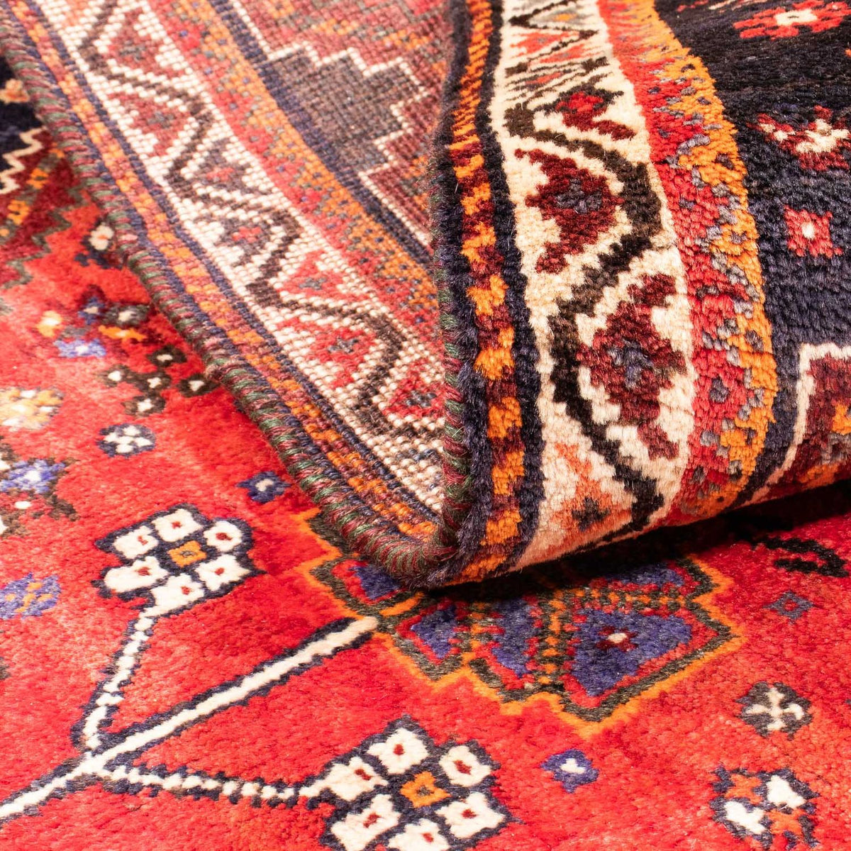 Persisk matta - Nomadic - 152 x 116 cm - mörkröd