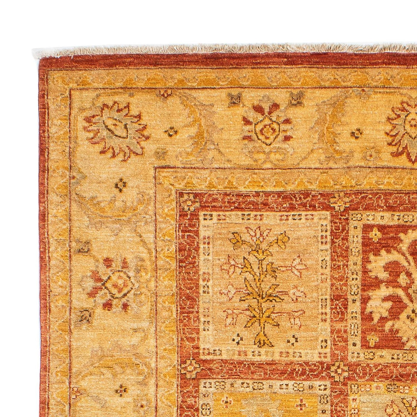Bakhtiari Mattan 238x170cm - Oriental Carpet