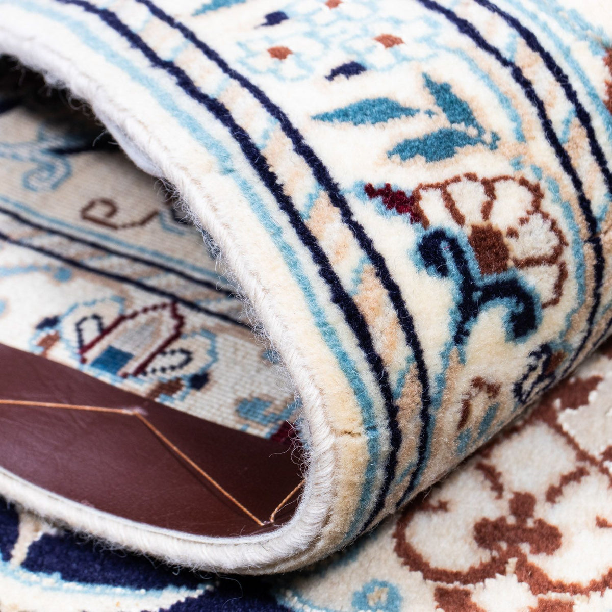 Persisk matta - Nain - 302 x 199 cm - svart