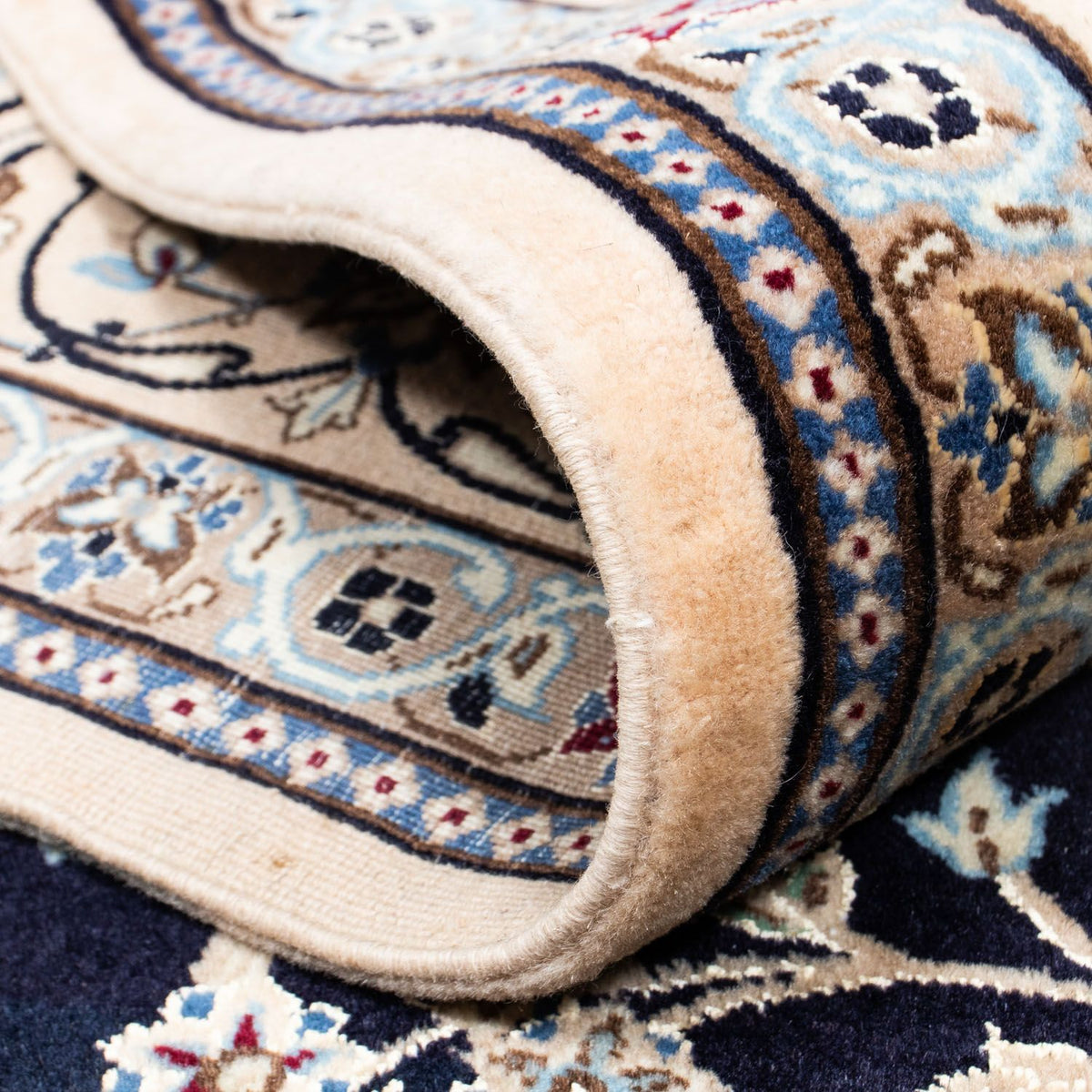 Persisk matta - Nain - 290 x 204 cm - svart