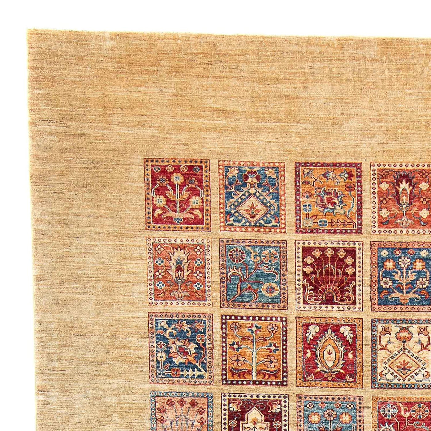 Bakhtiari Mattan 358x276cm - Oriental Carpet