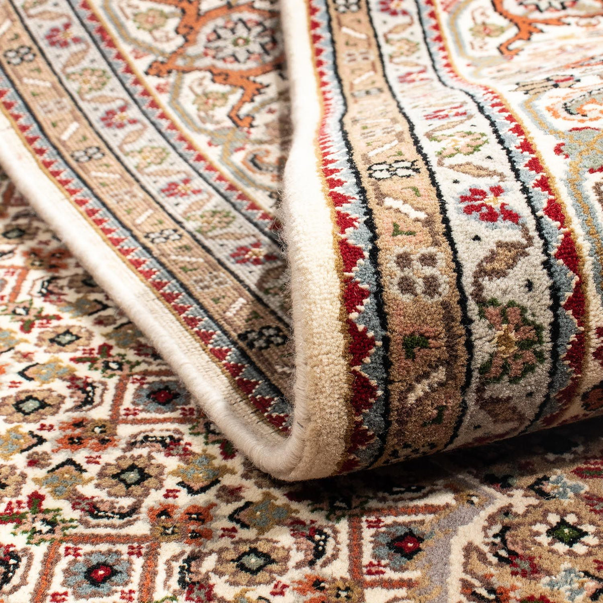 Persisk matta - Tabriz - 239 x 171 cm - beige