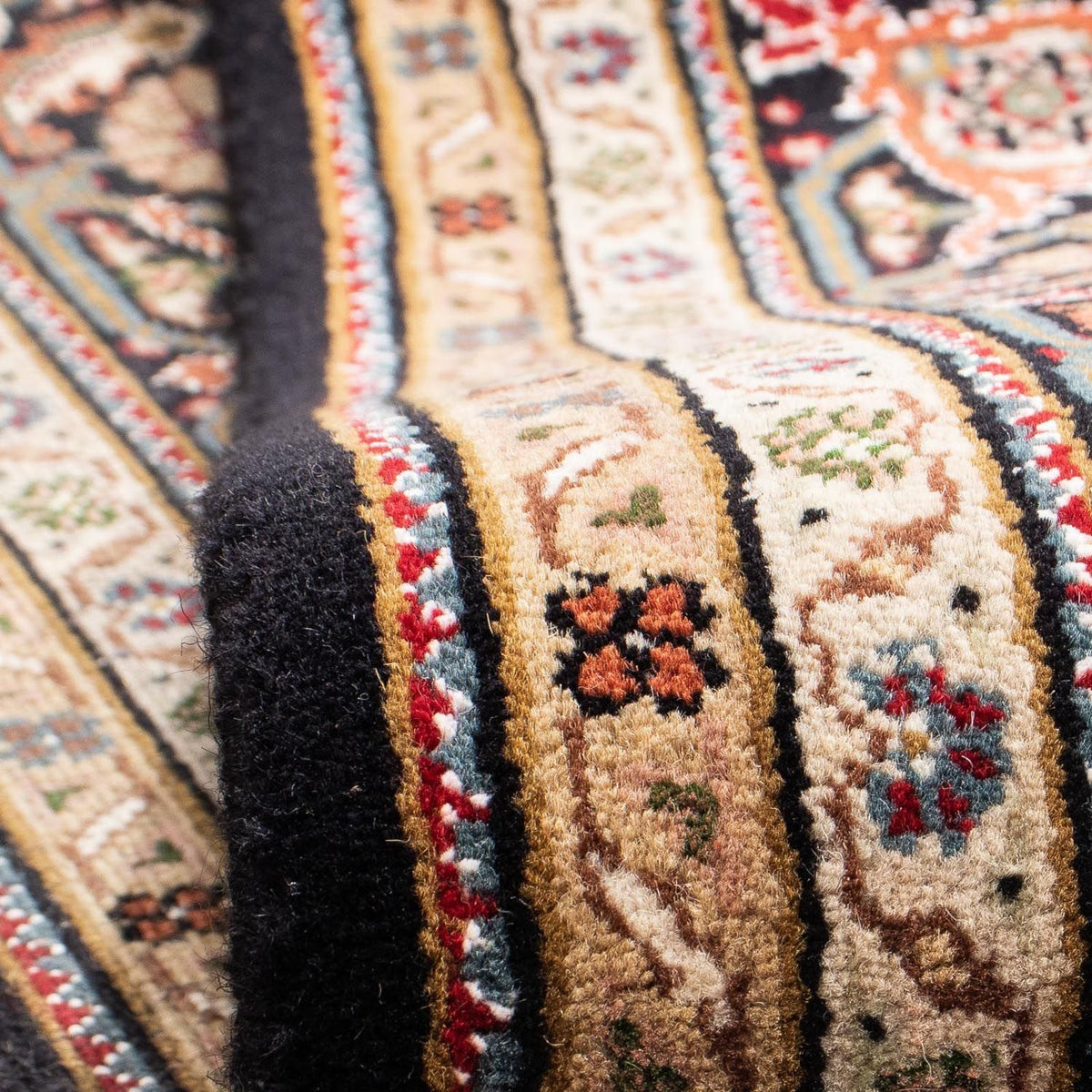 Persisk matta - Tabriz - 238 x 166 cm - mörkblå