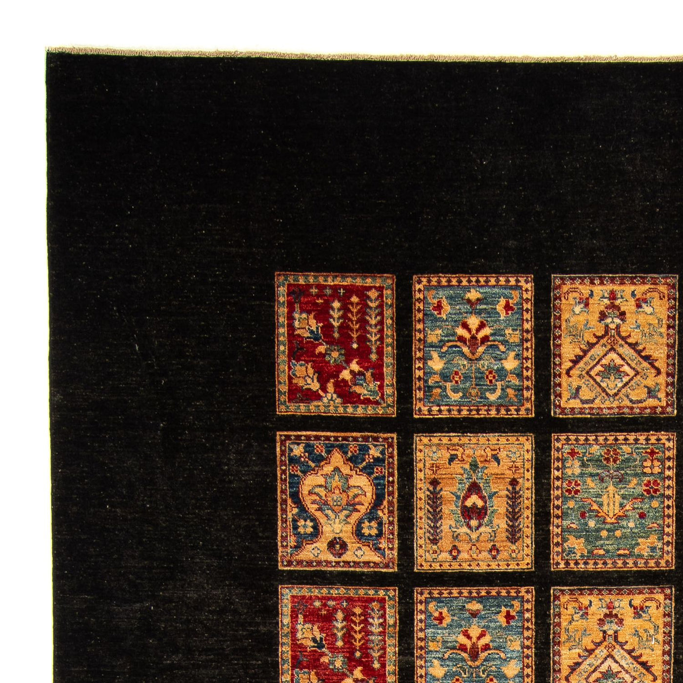 Bakhtiari Mattan 338x247cm - Oriental Carpet