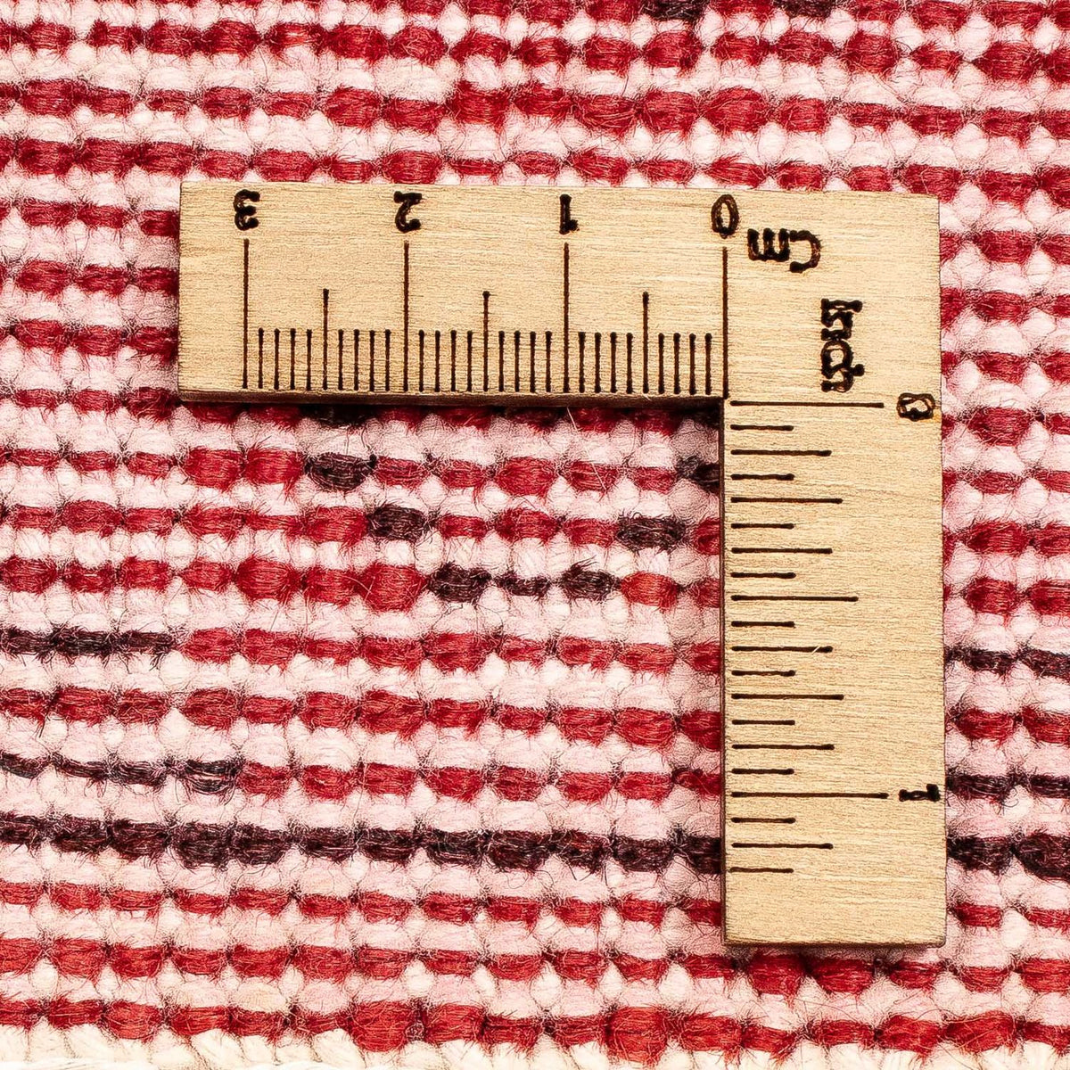 Designermatta - 210 x 156 cm - mörkröd