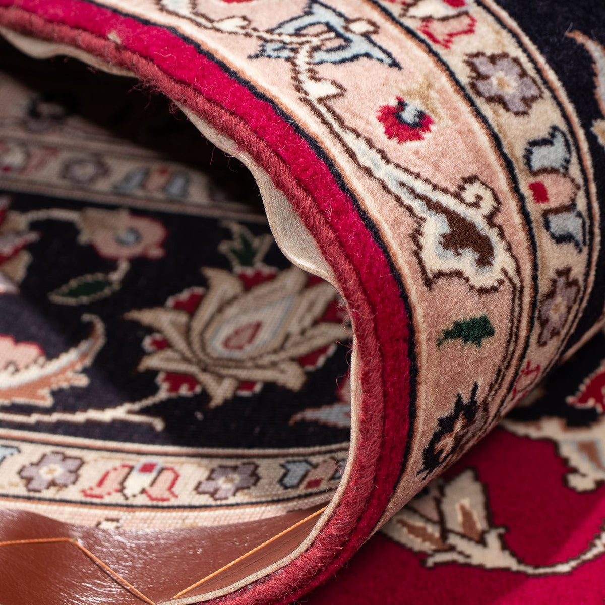 Persisk matta - Tabriz - Royal - 200 x 155 cm - mörkröd