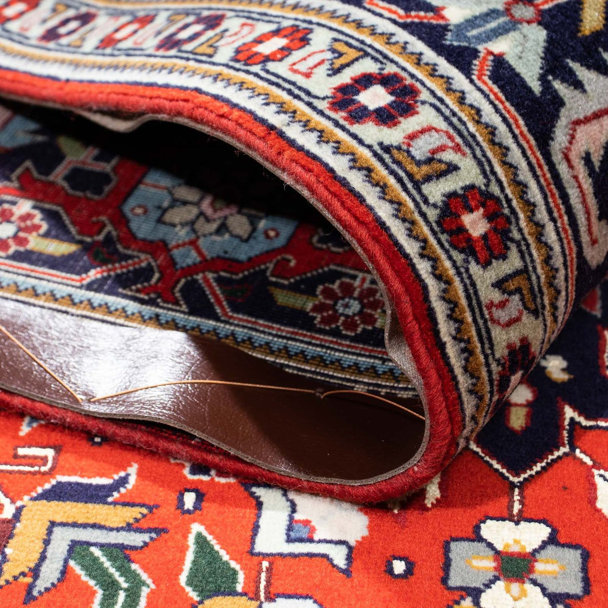 Persisk matta - Tabriz - Royal - 196 x 152 cm - mörkröd